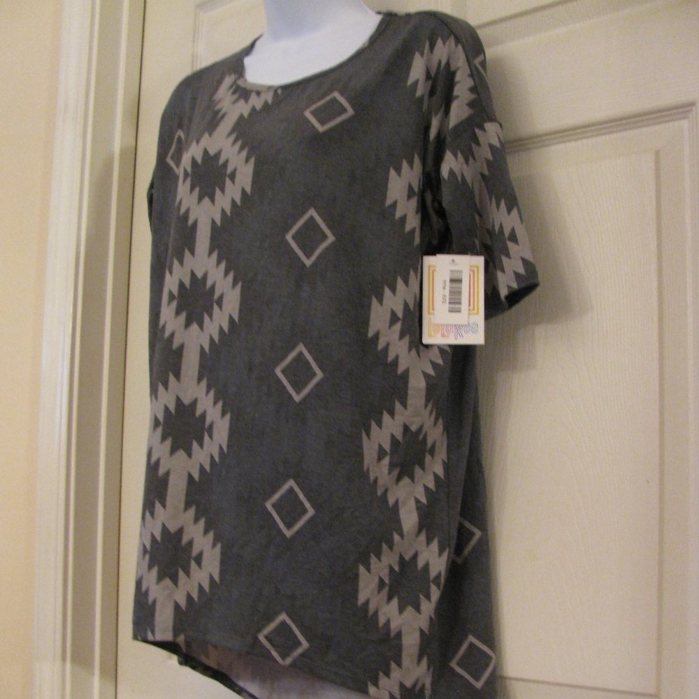 LuLaRoe Irma Tunic XXS 2XS NWT$36 Gray Aztec Print Oversized High Low - Picture 4 of 4